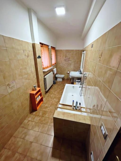 Business And Family House Con 3 Camere Da Letto ベルガモ エクステリア 写真