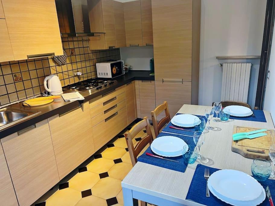 Business And Family House Con 3 Camere Da Letto ベルガモ エクステリア 写真